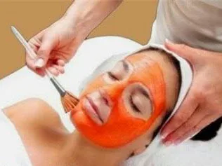 Hướng dẫn cách làm mặt nạ tinh bột nghệ và cà chua làm đẹp da