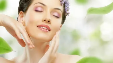 Se khít lỗ chân lông bằng mặt nạ tinh bột nghê