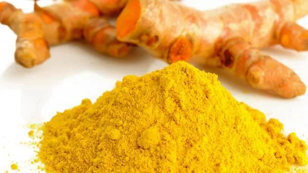 Cách tắm trắng da bằng tinh bột nghệ