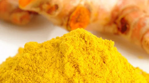 Cách dùng tinh bột nghệ chữa bệnh