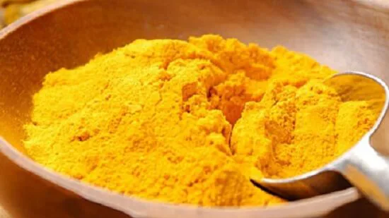Bột nghệ giúp giảm cơn đau tim