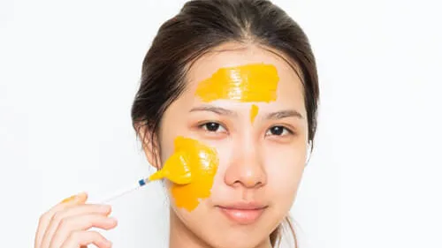 Mẹo làm đẹp từ đầu đến chân nhờ bột nghệ